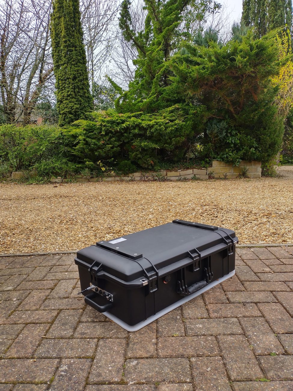 A ruggedised, waterproof single-case GPR system