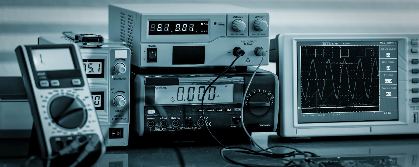 Laboratory test-bench equipment used to calibrate and test GPR systems